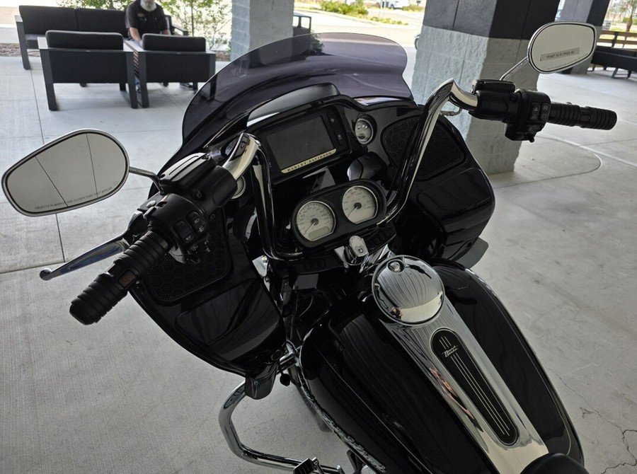 2015 Harley-Davidson® Road Glide® Special