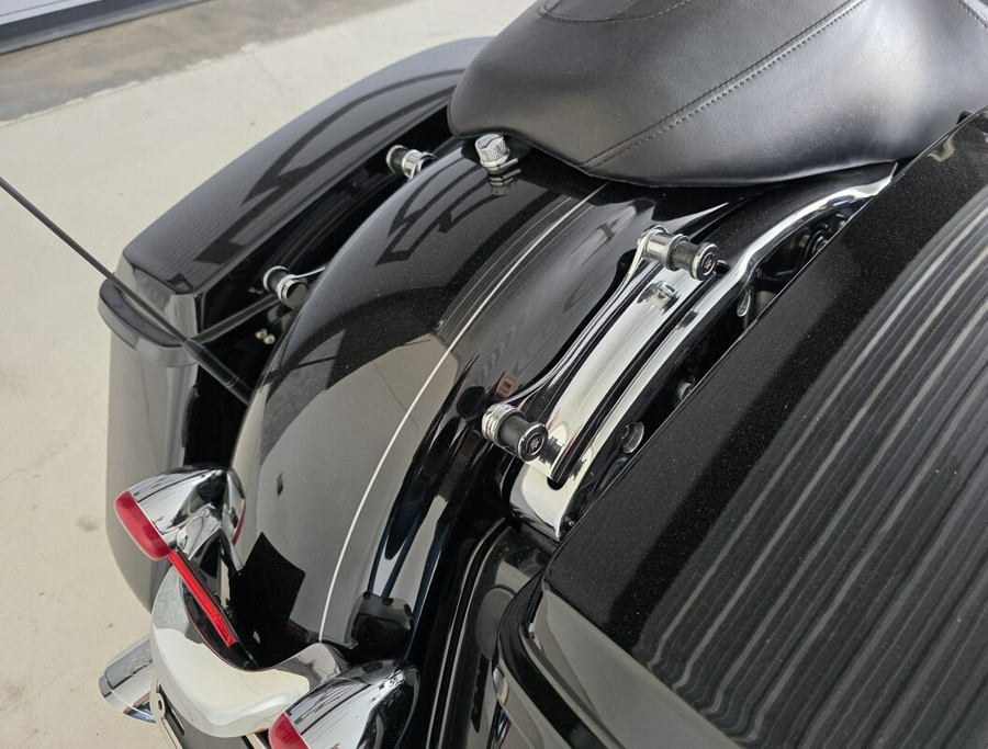 2015 Harley-Davidson® Road Glide® Special