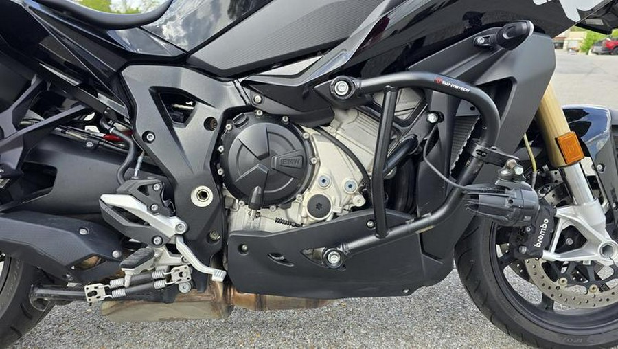 2025 BMW S 1000 XR Black Storm Metallic 2