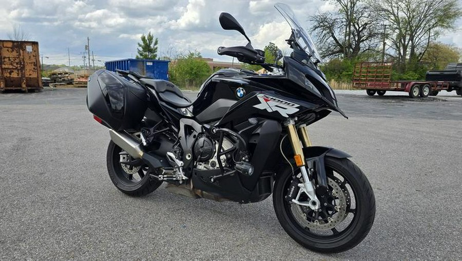 2025 BMW S 1000 XR Black Storm Metallic 2