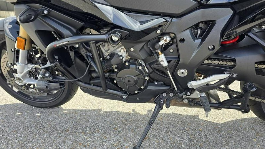 2025 BMW S 1000 XR Black Storm Metallic 2