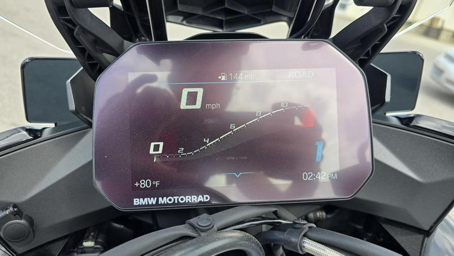 2025 BMW S 1000 XR Black Storm Metallic 2