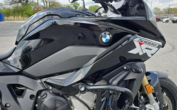2025 BMW S 1000 XR Black Storm Metallic 2