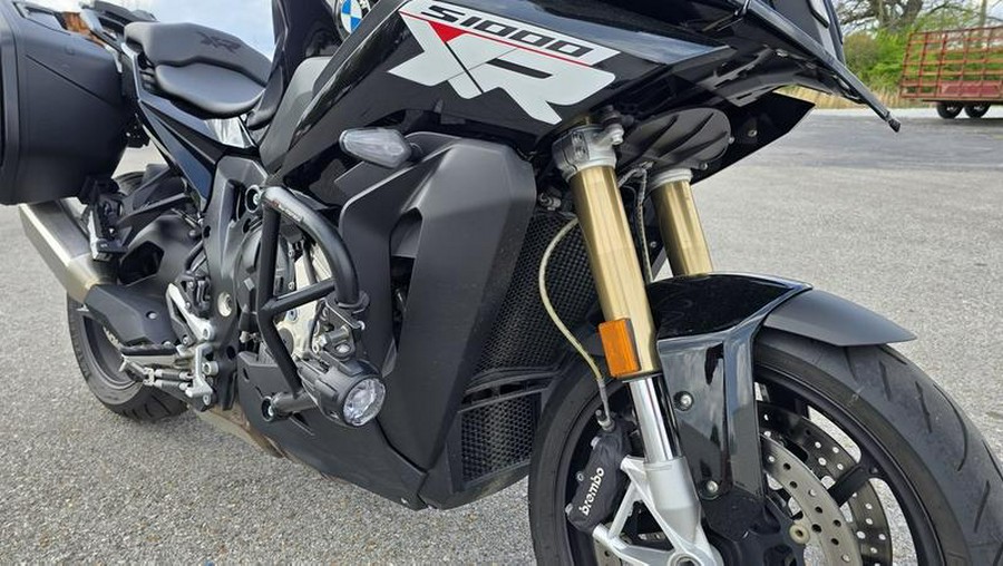 2025 BMW S 1000 XR Black Storm Metallic 2
