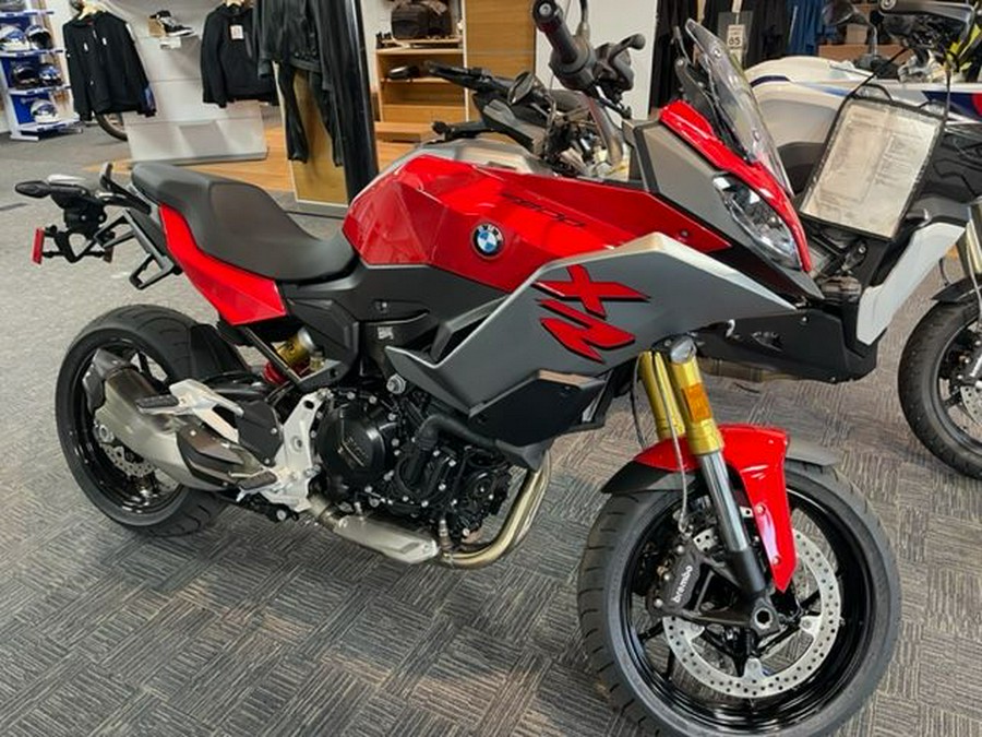 2022 BMW F 900 XR