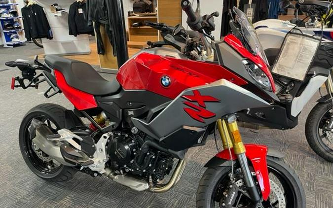 2022 BMW F 900 XR Commuter Review (with Premium Package)