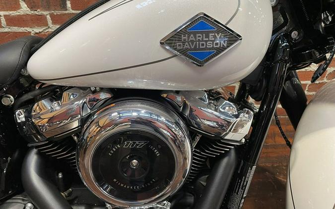 2025 Harley-Davidson Softail FLHC - Heritage Classic