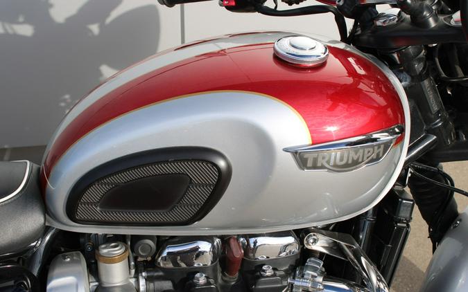 2018 Triumph Bonneville T120 (Two-Tone)