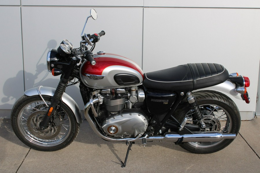 2018 Triumph Bonneville T120 (Two-Tone)