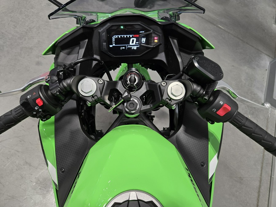 2026 Kawasaki Ninja® 500
