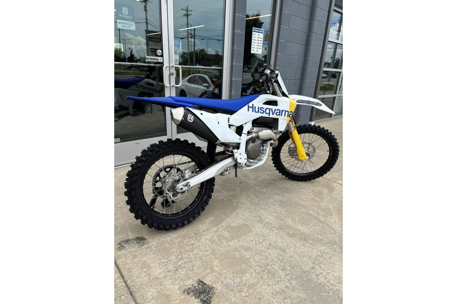 2027 FC 250 - Husqvarna Motorcycles