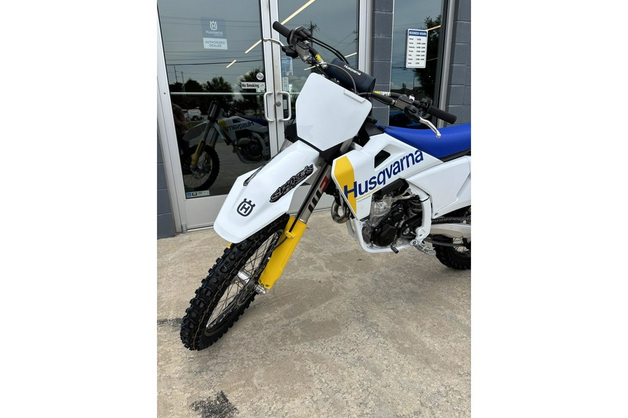 2027 FC 250 - Husqvarna Motorcycles