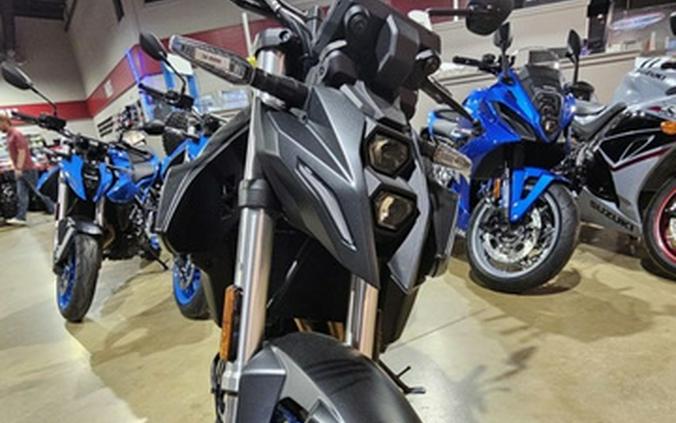 2024 Suzuki GSX-8S