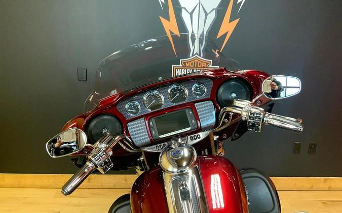 2014 Harley-Davidson® FLHTKSE - CVO™ Limited
