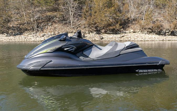 2013 Yamaha Waverunners FZR - Carbon