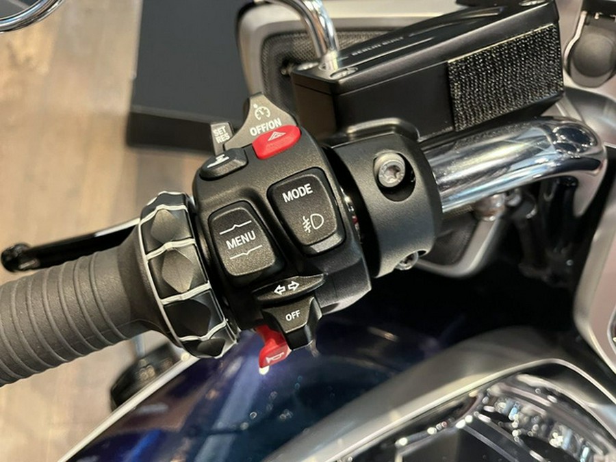 2022 BMW R 18 Transcontinental 719 Galaxy Dust Metallic/Tit