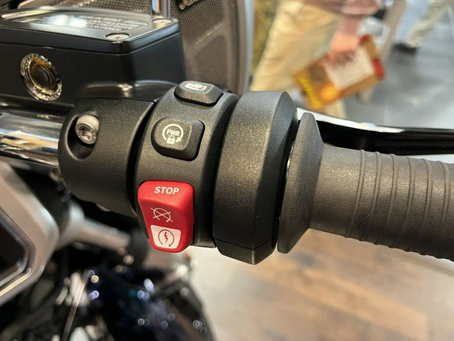 2022 BMW R 18 Transcontinental 719 Galaxy Dust Metallic/Tit