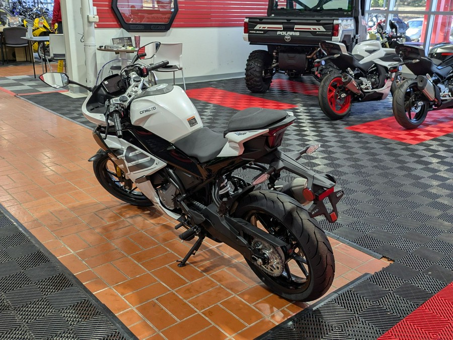 2026 CFMOTO 300SS