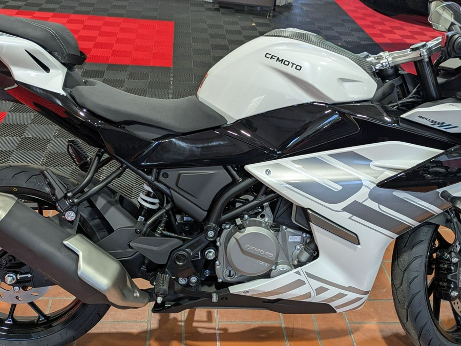 2026 CFMOTO 300SS