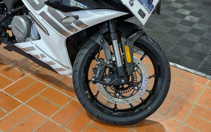 2026 CFMOTO 300SS