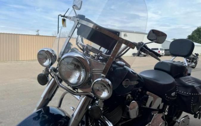2002 Harley-Davidson FLSTC/FLSTCI Heritage Softail® Classic