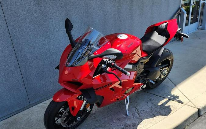 2024 Ducati Panigale V4 Red