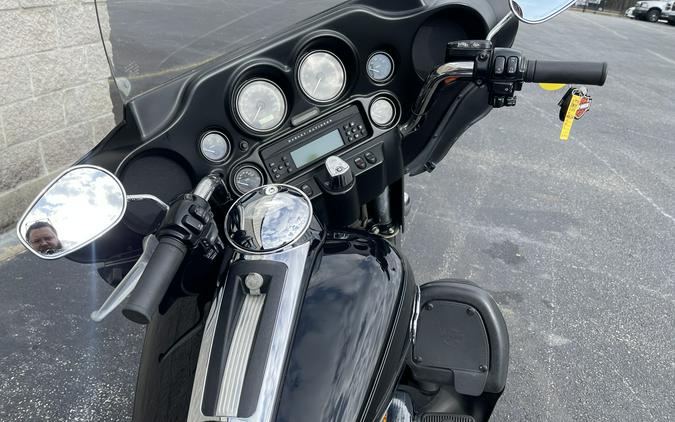 2010 Harley-Davidson Ultra Classic® Electra Glide® Peace Officer Special Edition