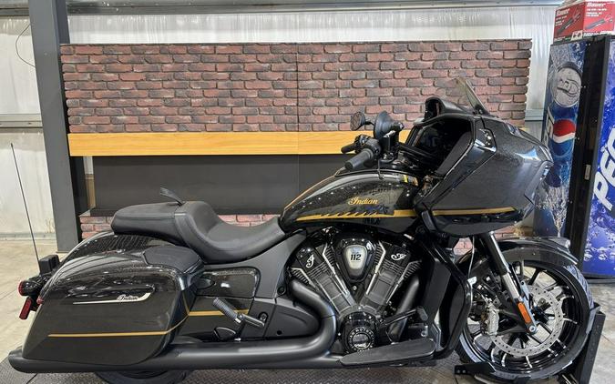2026 Indian Motorcycle® Challenger® Dark Horse® 112 w/PowerBand Audio Black Crystal w/Black Metalli
