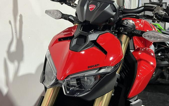 2025 Ducati Streetfighter V2 Ducati Red