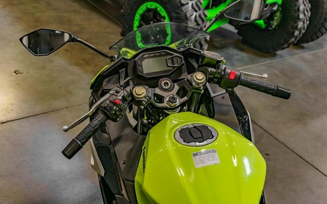 2026 Kawasaki Ninja 500 ABS Metallic Yellowish Green/Ebony