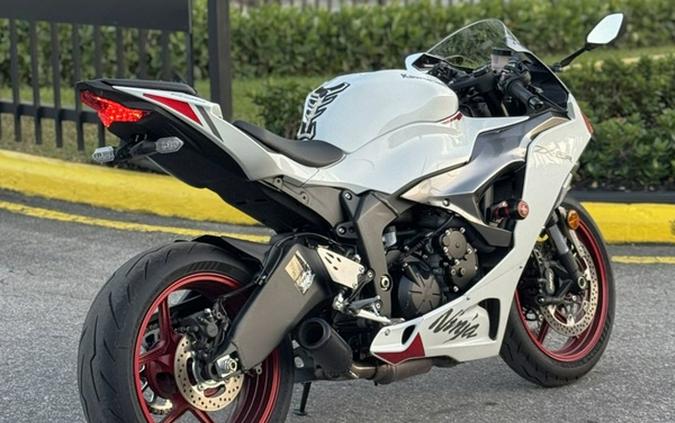 2025 Kawasaki Ninja ZX-6R ABS ABS KRT Edition