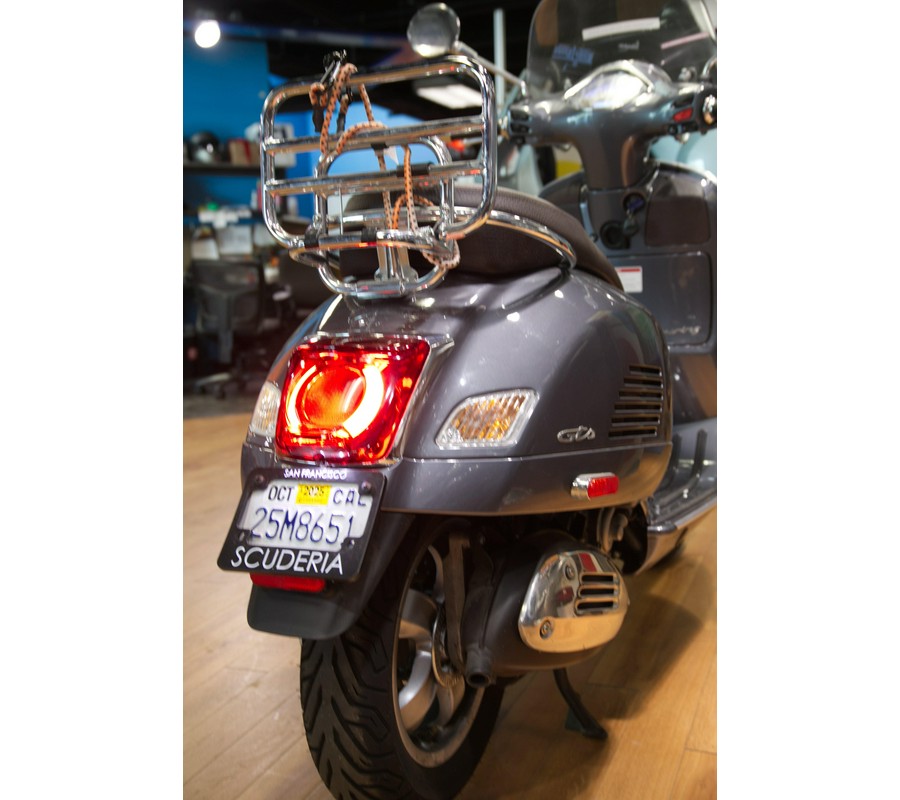 2022 Vespa GTS 300 RACING 60 S HPE ABS