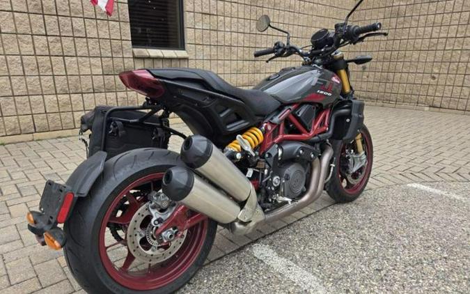 2024 Indian Motorcycle® FTR R Carbon Carbon Fiber