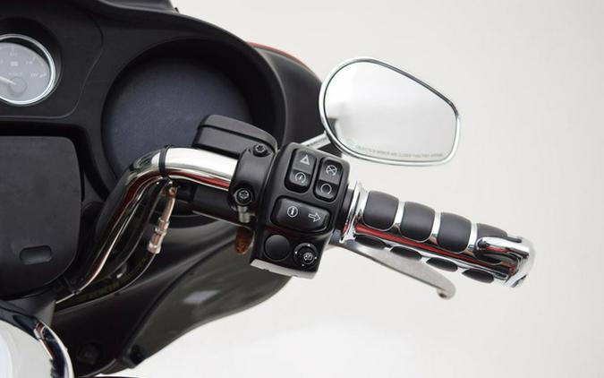 2018 Harley-Davidson Trike FLHTCUTG - Tri Glide Ultra