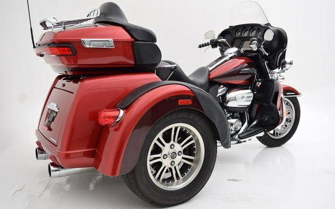 2018 Harley-Davidson Trike FLHTCUTG - Tri Glide Ultra
