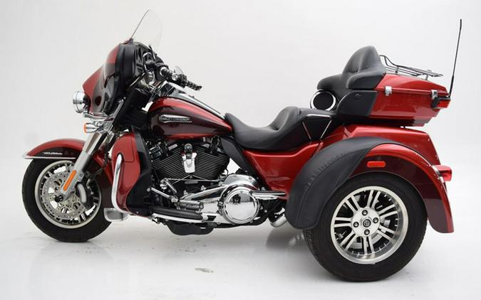 2018 Harley-Davidson Trike FLHTCUTG - Tri Glide Ultra