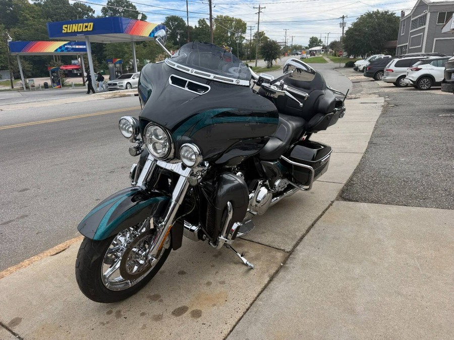 2015 Harley-Davidson CVO Ultra Limited FLHTKSE