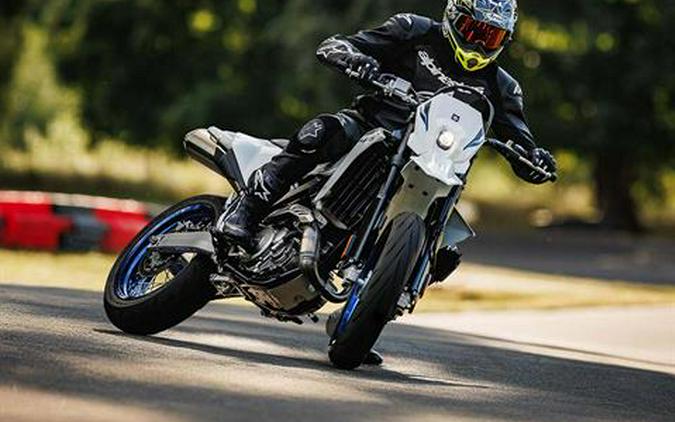 2025 Suzuki DR-Z4SM