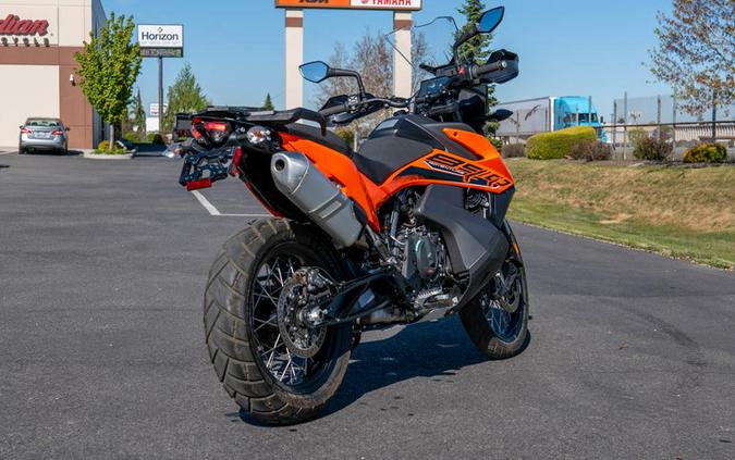 2022 KTM 890 Adventure