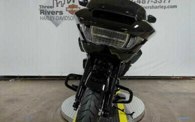 2024 Harley-Davidson Road Glide® Vivid Black (Black Finish w/Cast Wheels)