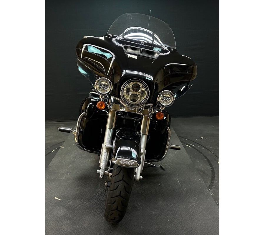 Harley-Davidson Electra Glide Ultra Classic 2018 FLHTCU BLACK