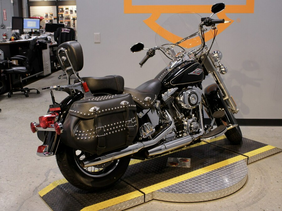 Used 2015 Harley-Davidson Heritage Softail Classic FLSTC Motorcycle For Sale In Columbus, OH