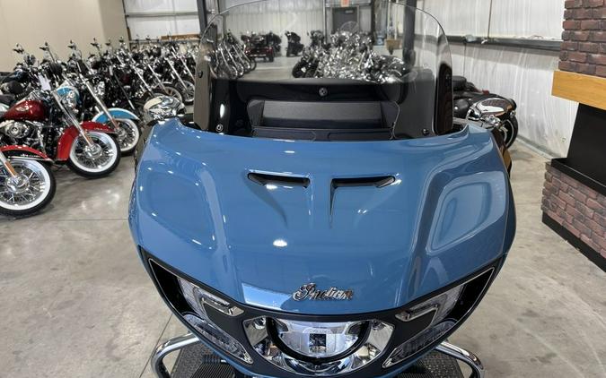 2026 Indian Motorcycle® Challenger® Limited 112 w/PowerBand Audio Storm Blue with Black Metallic