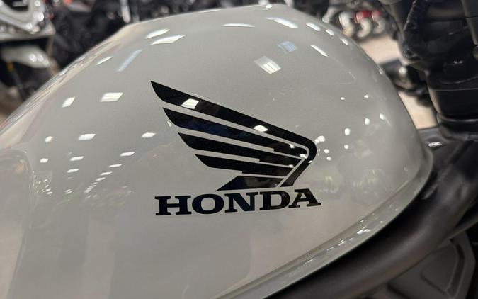 2026 Honda REBEL 300 E-CLUTCH