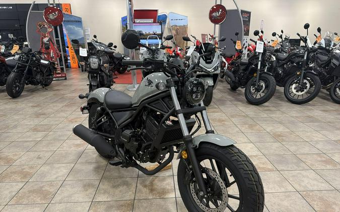 2026 Honda REBEL 300 E-CLUTCH