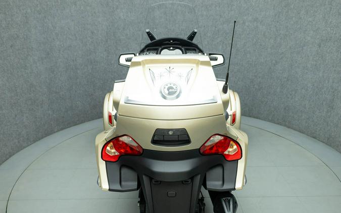 2017 CAN-AM SPYDER RTS SE6 TRIKE W/ABS