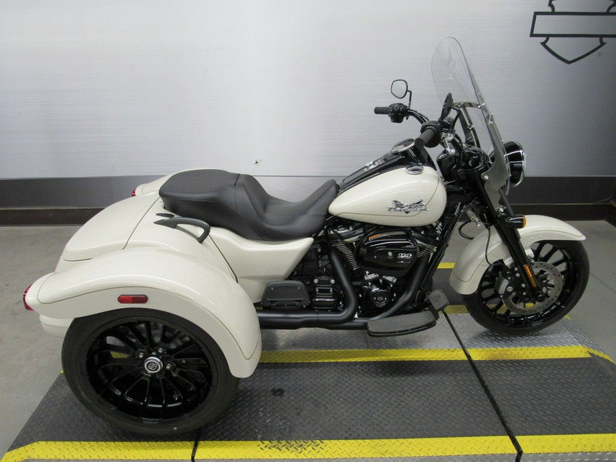 2023 Harley-Davidson® FLRT - Freewheeler®