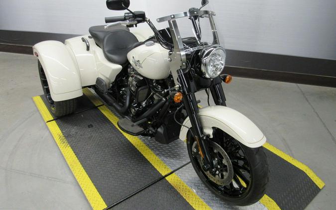 2023 Harley-Davidson® FLRT - Freewheeler®