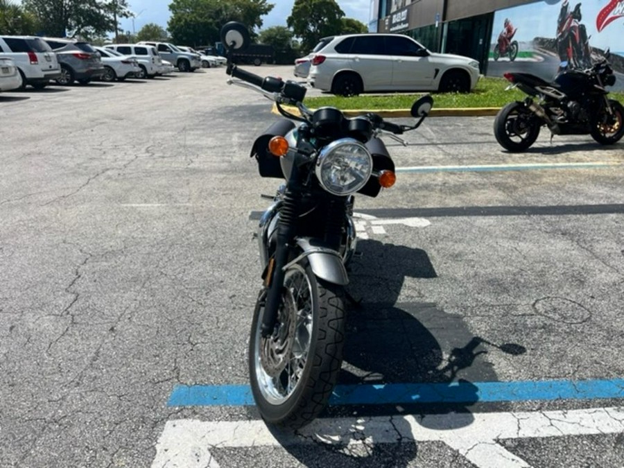 2022 Triumph Bonneville T120 Gold Line Silver Ice / Competition Green