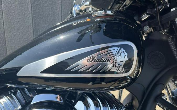 2023 Indian Motorcycle® Chieftain® Limited Black Metallic